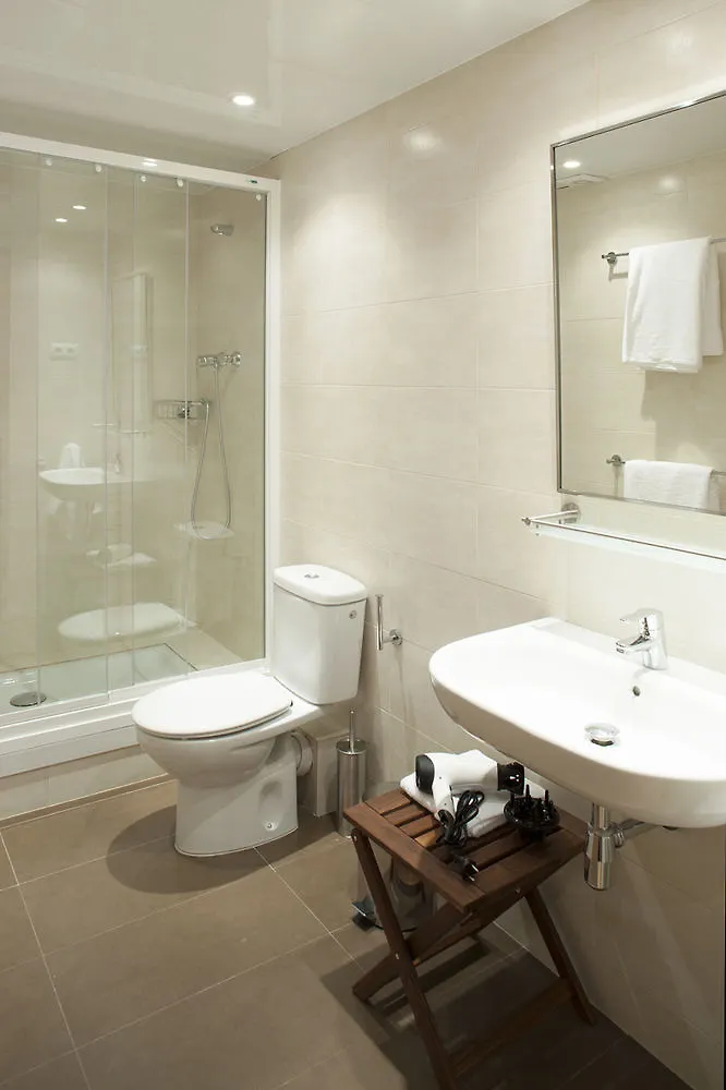 Flateli Pelayo Apartment Barcelona
