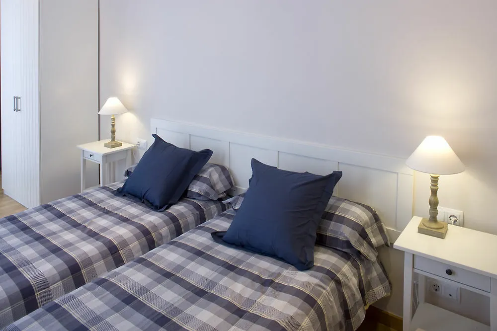 Flateli Pelayo Apartment Barcelona Spain