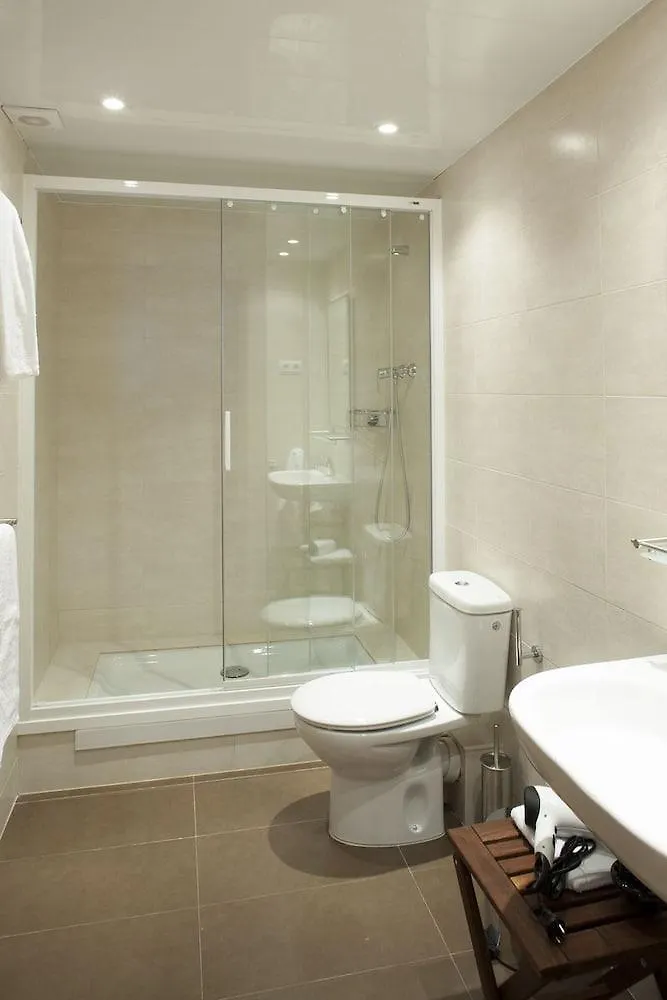 Flateli Pelayo Apartment Barcelona